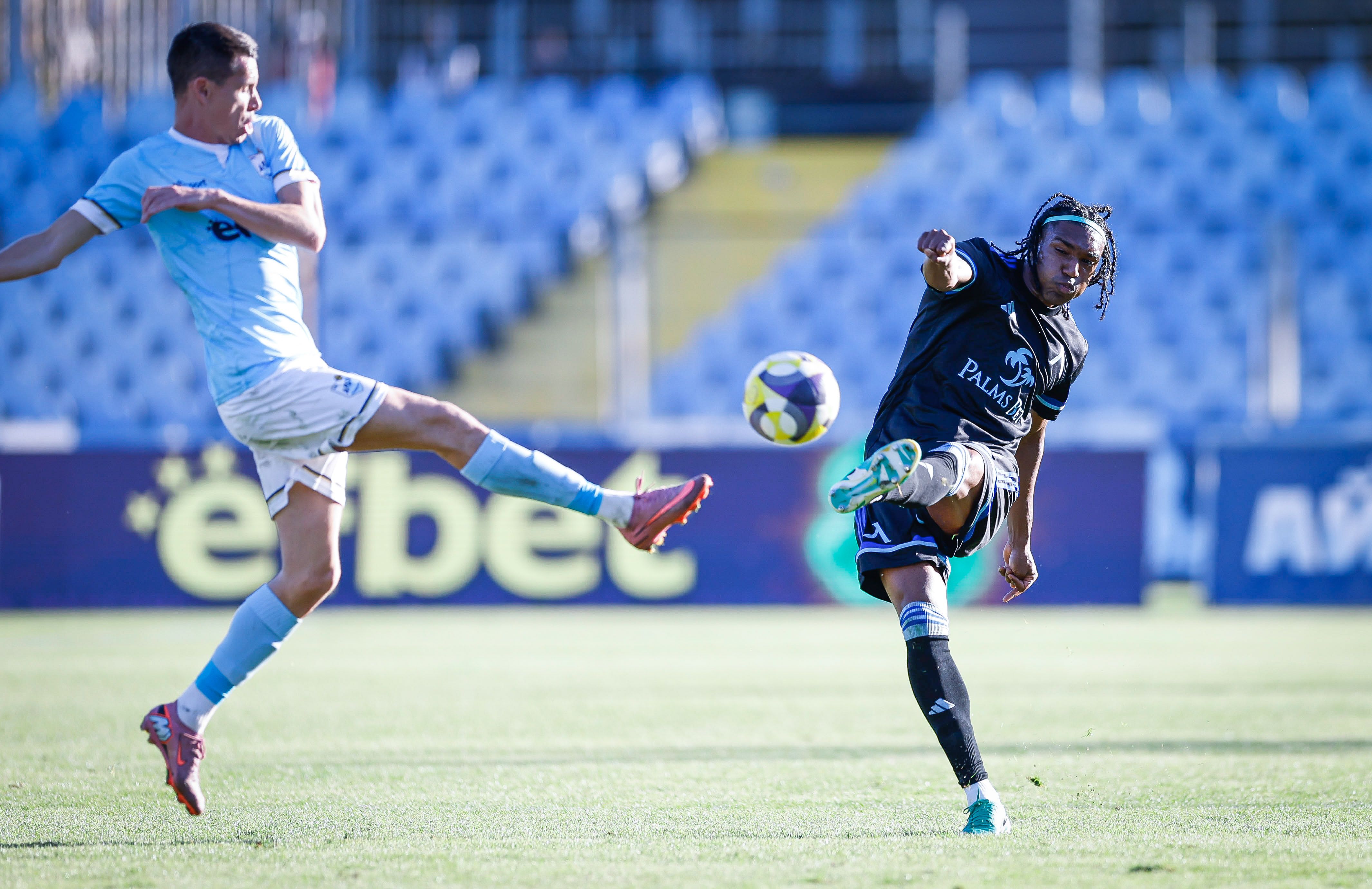 Кристиян Макун, Левски